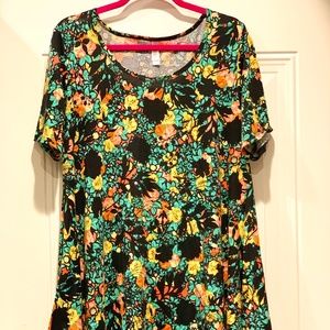 Floral Lularoe Perfect T size Medium